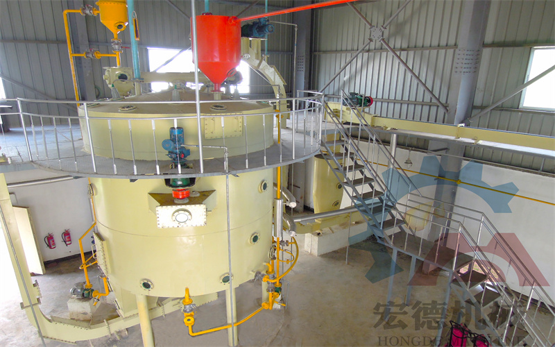 菜籽油<a href=http://m.jfkdjfa.cn/youzhishebei/jincheqi/ target=_blank class=infotextkey>浸出設(shè)備</a>