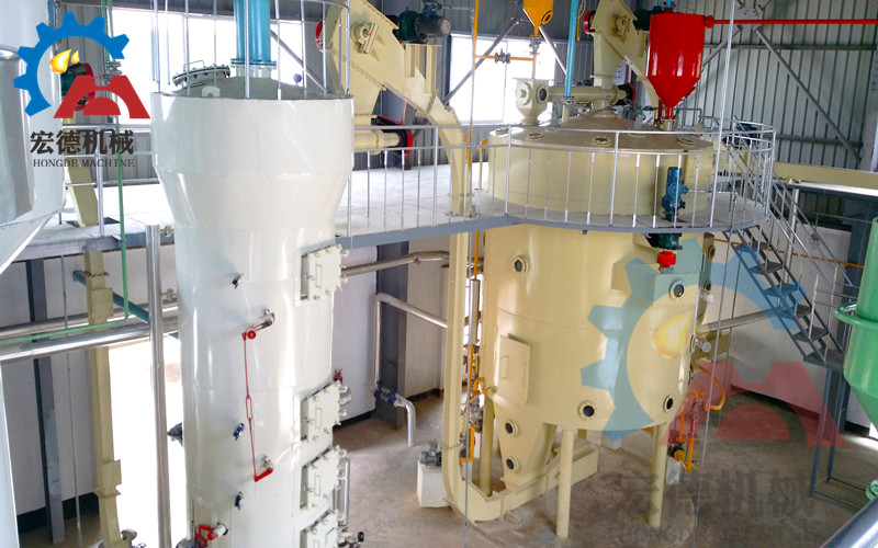 浸出設(shè)備,蒸脫機(jī)